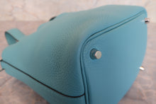 将图片加载到图库查看器，HERMES PICOTIN LOCK PM Clemence leather Blue atoll T刻印 Hand bag 700120237
