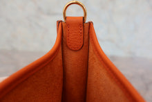 画像をギャラリービューアに読み込む, HERMES／エルメス エブリンTPM トリヨンクレマンス オレンジ B刻印 ショルダーバッグ 800080028
