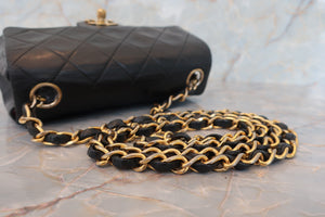 CHANEL/シャネル ミニマトラッセシングルフラップチェーンショルダーバッグ ラムスキン ブラック/ゴールド金具 ショルダーバッグ 700060272