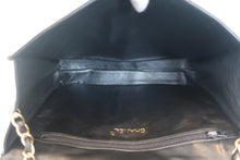 Load image into Gallery viewer, CHANEL Matelasse chain shoulder bag Lambskin Black/Gold hadware Shoulder bag 800030146
