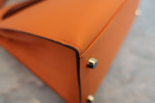 画像をギャラリービューアに読み込む, HERMES／エルメス ケリー28 ヴォーエプソン オレンジ □J刻印 ショルダーバッグ 800020027
