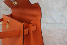 画像をギャラリービューアに読み込む, HERMES／エルメス ケリー28 ヴォーエプソン オレンジ □J刻印 ショルダーバッグ 800020027
