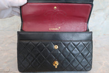 Load image into Gallery viewer, CHANEL Matelasse double flap double chain shoulder bag Lambskin Black/Gold hadware Shoulder bag 600050163
