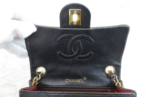 CHANEL Mini Matelasse single flap chain shoulder bag Lambskin Black/Gold hadware Shoulder bag 700010165