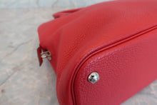 Load image into Gallery viewer, HERMES／BOLIDE 31 Clemence leather Rouge casaque T Engraving Shoulder bag 600090134
