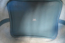 画像をギャラリービューアに読み込む, HERMES／エルメス ピコタンロックＭＭ トリヨンクレマンス ブルージーン □M刻印 ハンドバッグ 700100150
