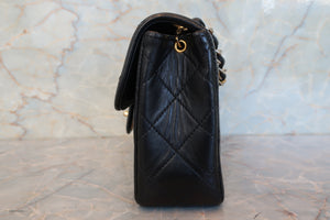 CHANEL Mini matelasse chain shoulder bag Lambskin Black/White/Gold hadware Shoulder bag 700100077