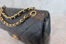 Load image into Gallery viewer, CHANEL Matelasse double flap double chain shoulder bag Lambskin Black/Gold hadware Shoulder bag 600050111
