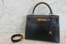 將圖片載入圖庫檢視器 HERMES／エルメス ケリー28 ボックスカーフ ブラック 〇T刻印 ショルダーバッグ 700030274
