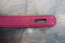 Load image into Gallery viewer, HERMES KELLY 28 Chevre myzore goatskim Fuschia pink □J Engraving Shoulder bag 800040161
