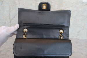 CHANEL/シャネル マトラッセＷフラップＷチェーンショルダーバッグ ラムスキン ブラック/ゴールド金具 ショルダーバッグ 700060273