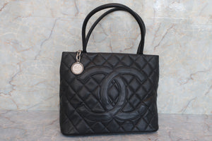 CHANEL/シャネル 復刻トート キャビアスキン ブラック/シルバー金具 トートバッグ 600080065