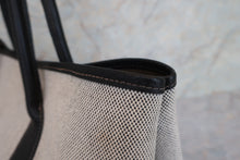 将图片加载到图库查看器，HERMES GARDEN PARTY PM Toile H/Leather Gray/Black □H刻印 Tote bag 600100129
