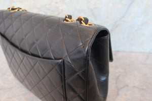 CHANEL Medium Matelasse single flap chain shoulder bag Lambskin Black/Gold hadware Shoulder bag 700100101