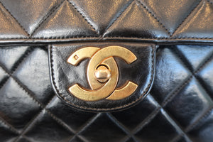 CHANEL Medium Matelasse single flap chain shoulder bag Lambskin Black/Gold hadware Shoulder bag 700100101