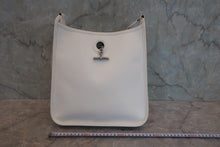 画像をギャラリービューアに読み込む, HERMES／エルメス ヴェスパPM ヴォーエプソン ホワイト □J刻印 ショルダーバッグ 800020051
