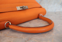 将图片加载到图库查看器，HERMES  KELLY 35 Clemence leather Orange □N刻印 Shoulder bag 700010136
