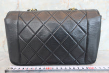 将图片加载到图库查看器，CHANEL/香奈儿 戴妃 CF 链条包 羊皮 Black/Gold hadware(黑色/金色金属) 肩背包 600080046
