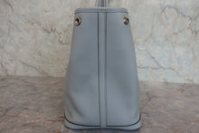 将图片加载到图库查看器，HERMES  GARDEN PARTY PM Epsom leather Blue pale A刻印 Tote bag 800020162
