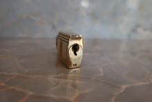 Load image into Gallery viewer, HERMES BIRKIN 35 Ardennes leather Black 〇Y Engraving Hand bag 700110153
