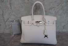 Load image into Gallery viewer, HERMES BIRKIN 35 Clemence leather White □F Engraving Hand bag 700110150
