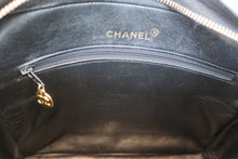 Load image into Gallery viewer, CHANEL Matelasse fringe chain shoulder bag Lambskin Black/Gold hadware Shoulder bag 600100157
