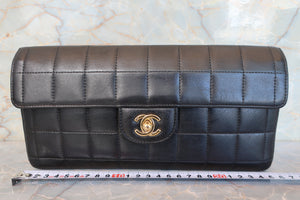 CHANEL Matelasse chain shoulder bag Lambskin Black/Beige/Gold hadware Shoulder bag 600120175