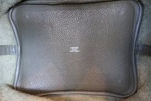将图片加载到图库查看器，HERMES PICOTIN LOCK MM Clemence leather Vert olive □O刻印 Hand bag 800090143
