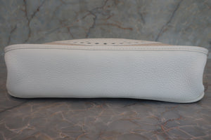 HERMES／エルメス エブリン1GM トワルアッシュ/トリヨンクレマンス ベージュ/ホワイト □H刻印 ショルダーバッグ 700050081