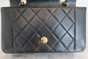 CHANEL Diana matelasse chain shoulder bag Lambskin Black/Gold hadware Shoulder bag 600080055