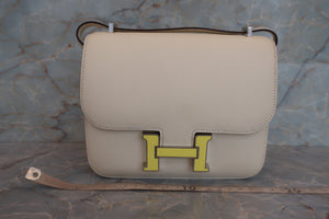 HERMES／エルメス コンスタンス3 ミニ ヴォーエプソン ナタ B刻印 ショルダーバッグ 700070300