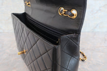 将图片加载到图库查看器，CHANEL/香奈儿 中号CF 单盖包 链条包 羊皮 Black/Gold hadware(黑色/金色金属) 肩背包 600080047
