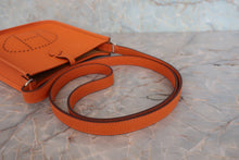 画像をギャラリービューアに読み込む, HERMES／エルメス エブリンTPM ヴォーエプソン オレンジ □H刻印 ショルダーバッグ 800050026
