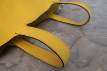 画像をギャラリービューアに読み込む, HERMES／エルメス ピコタンロックＰＭ トリヨンクレマンス ジョーヌナプル Y刻印 ハンドバッグ 700120128
