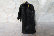 将图片加载到图库查看器，CHANEL/香奈儿 迷你CF 单盖 链条包 羊皮 Black/Gold hadware(黑色/金色金属) 肩背包 700100175
