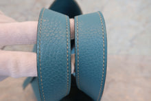 將圖片載入圖庫檢視器 HERMES／エルメス ピコタンロックＰＭ トリヨンクレマンス ブルージーン ハンドバッグ 700060255
