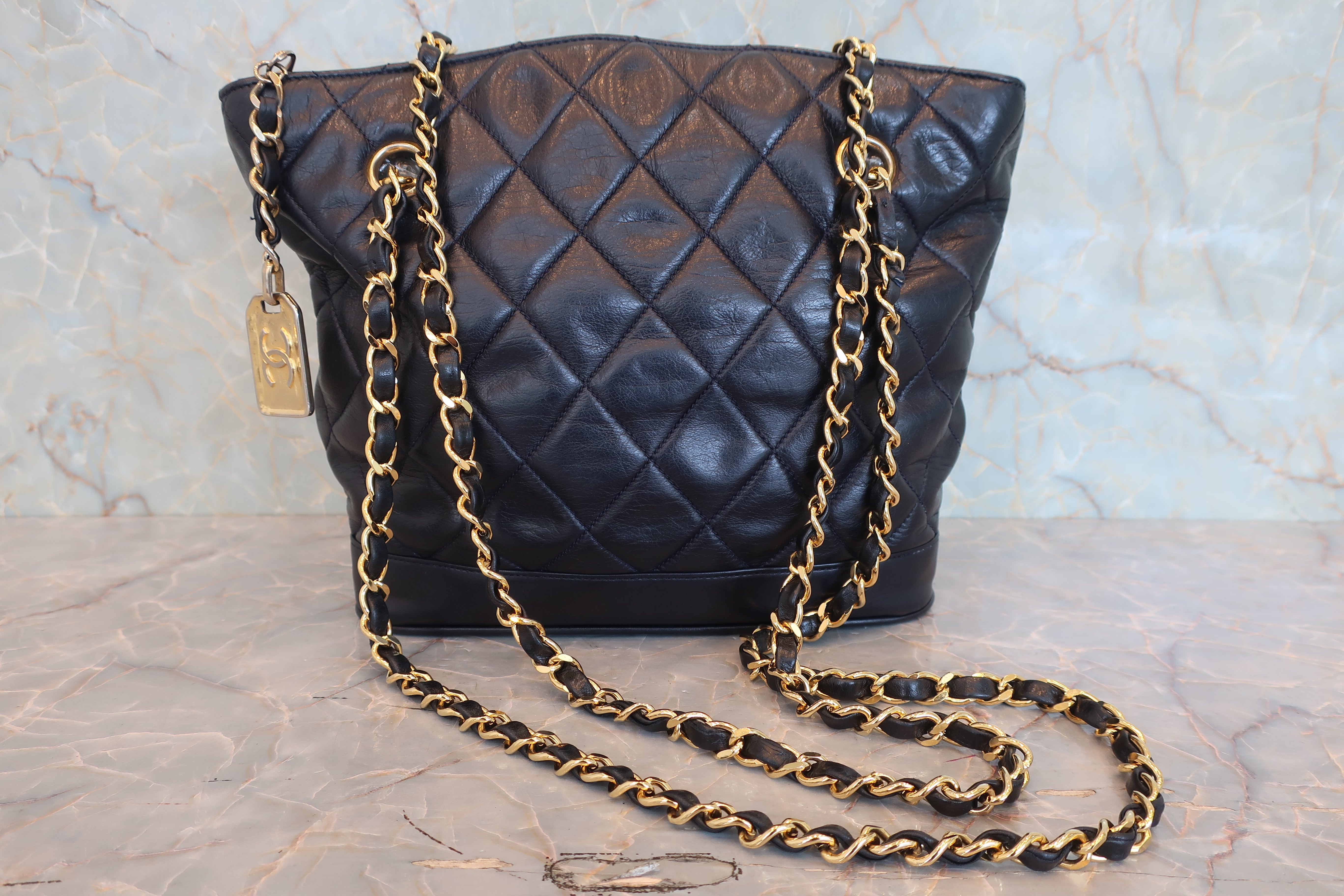 CHANEL/シャネル マトラッセチェーントートバッグ ラムスキン ネイビー