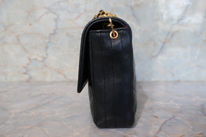CHANEL Matelasse chain shoulder bag Lambskin Black/Gold hadware Shoulder bag 700100124