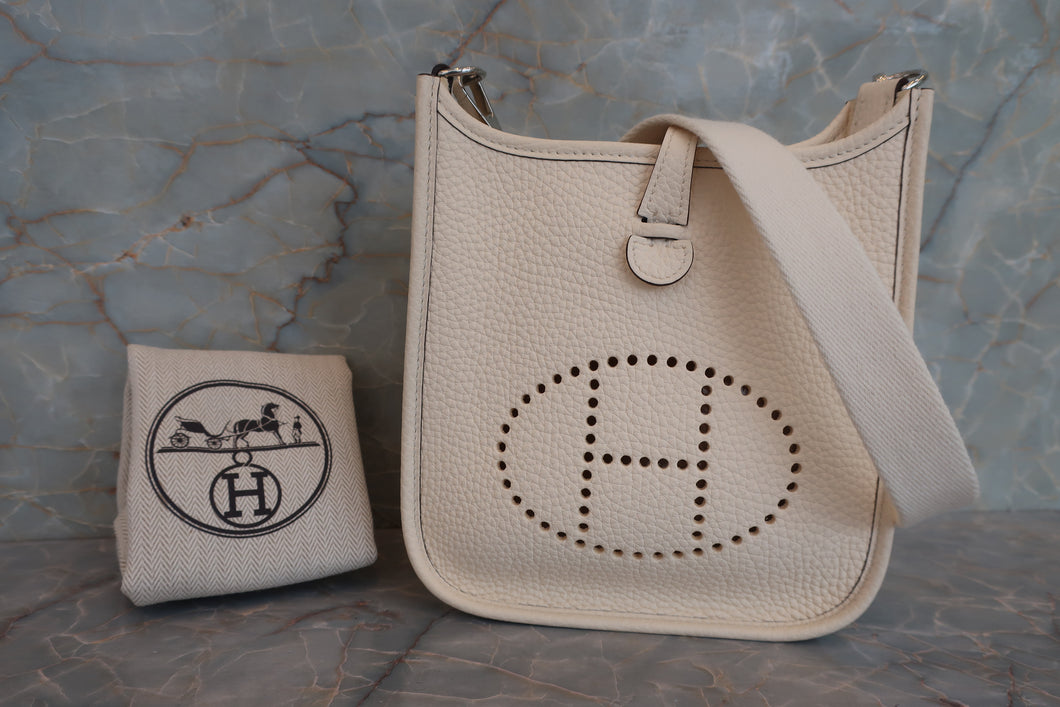 HERMES  EVELYNE TPM Clemence leather Nata Z刻印 Shoulder bag 700080024