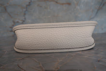 将图片加载到图库查看器，HERMES  EVELYNE TPM Clemence leather Nata Z刻印 Shoulder bag 700080024
