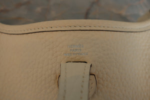 HERMES  EVELYNE TPM Clemence leather Nata Z刻印 Shoulder bag 700080024