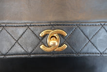 Load image into Gallery viewer, CHANEL Trapezoid chain shoulder bag Lambskin Black/Gold hadware Shoulder bag 700110141
