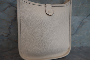 HERMES  EVELYNE TPM Clemence leather Nata Z刻印 Shoulder bag 700080024
