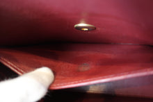 Load image into Gallery viewer, CHANEL Trapezoid chain shoulder bag Lambskin Black/Gold hadware Shoulder bag 700110141
