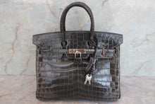 Load image into Gallery viewer, HERMES BIRKIN 25 Crocodile Niloticus □J Engraving Hand bag 600080060
