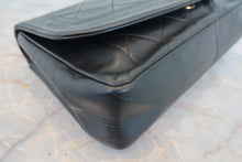 Load image into Gallery viewer, CHANEL  Diana matelasse chain shoulder bag Lambskin Black/Gold hadware Shoulder bag 700110152
