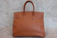 Load image into Gallery viewer, HERMES BIRKIN 35 Graine Couchevel leather Gold □A Engraving Hand bag 800090050
