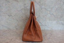 Load image into Gallery viewer, HERMES BIRKIN 35 Graine Couchevel leather Gold □A Engraving Hand bag 800090050
