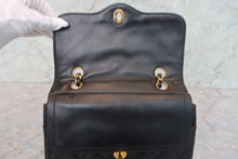 画像をギャラリービューアに読み込む, CHANEL/シャネル パリ限定ミニマトラッセダブルフラップチェーンショルダーバッグ ラムスキン ブラック/ゴールド金具 ショルダーバッグ 700090035
