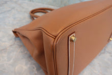 Load image into Gallery viewer, HERMES BIRKIN 35 Graine Couchevel leather Gold □A Engraving Hand bag 800090050
